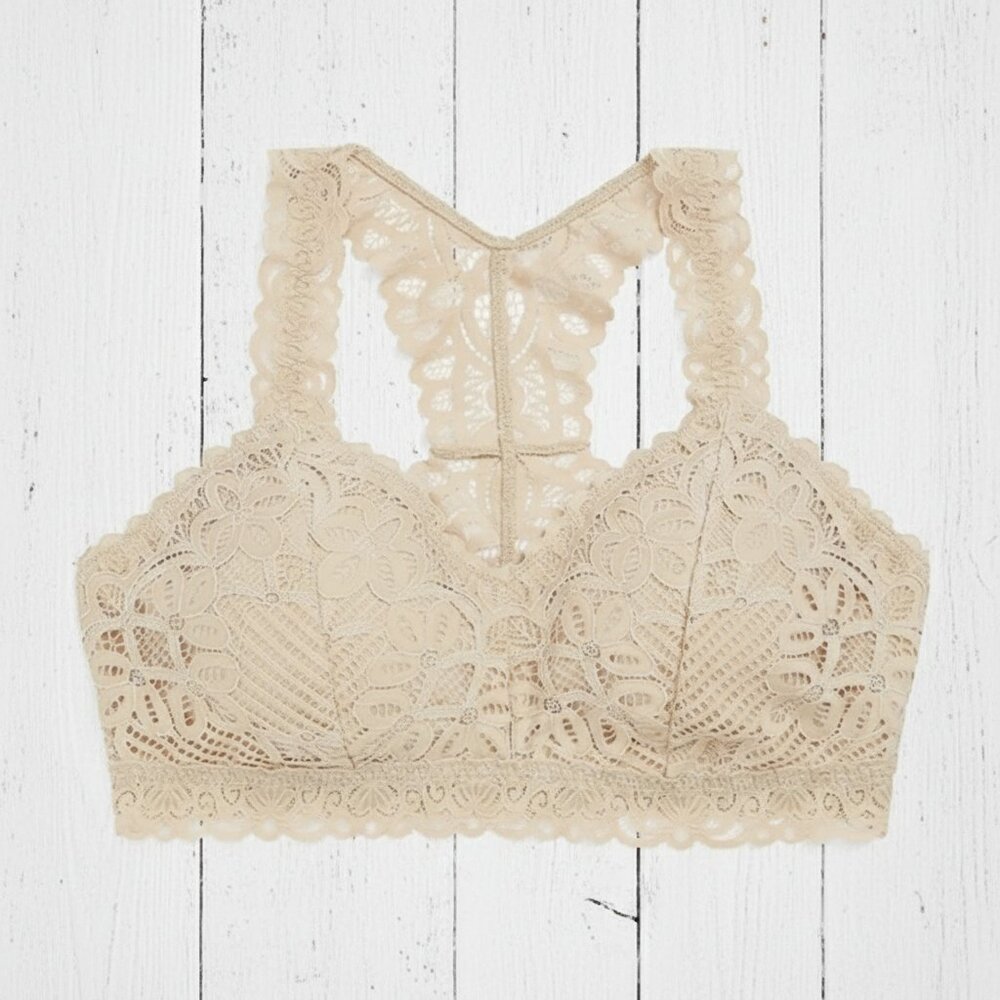 Maurices Cream Lace Racerback Bralette Size Small NWT Beige Wireless Stretchy